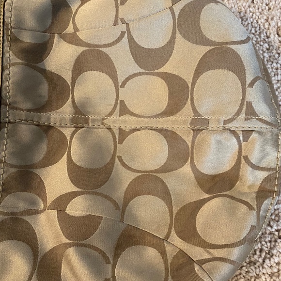 Coach purse - Picture 3 of 5